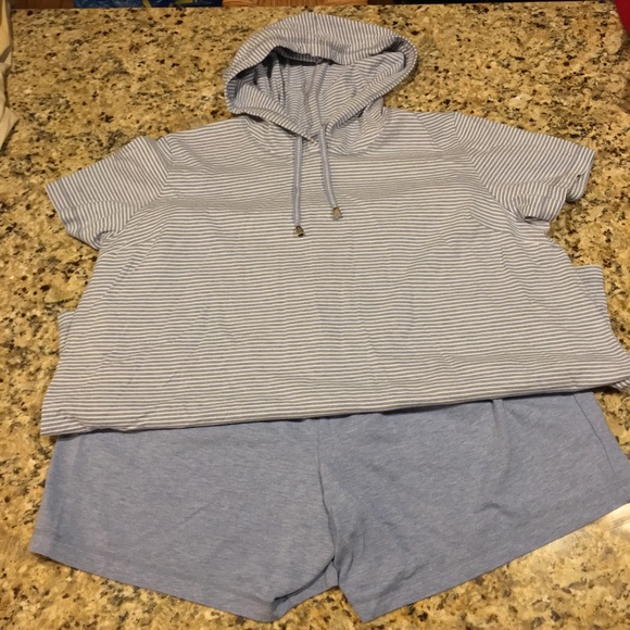 Motherhood Maternity Tops - 😊👍🏼 Maternity outfit. Cute! ⚓️⛱